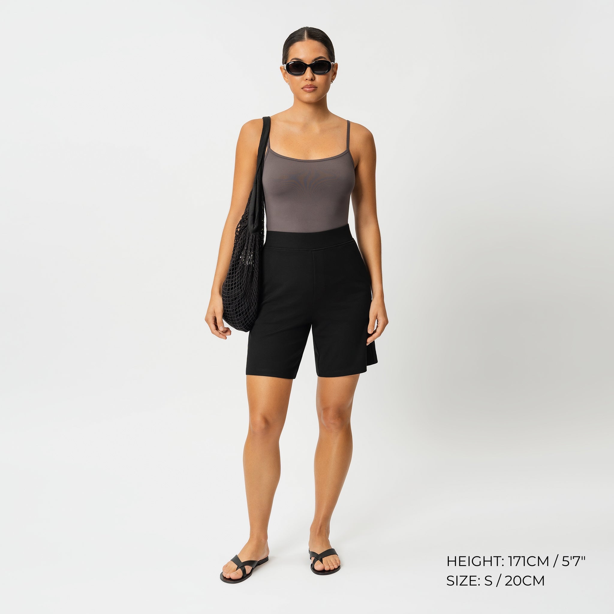 Leichte Ponte-Shorts – Ninepine